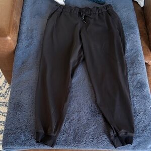 Lululemon Women’s Black Jogger Pants, size 10